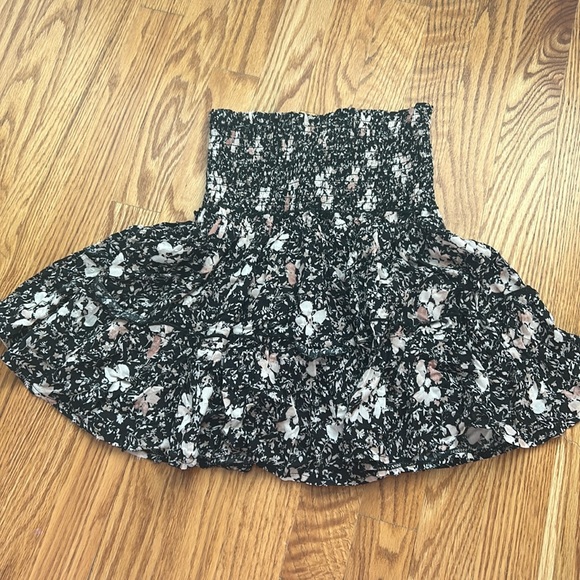 Skylar + Madison Black Floral Flowy Mini Skirt - Picture 1 of 1